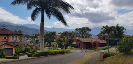 Venta de Lote en Residencial Colinas de Montealegre