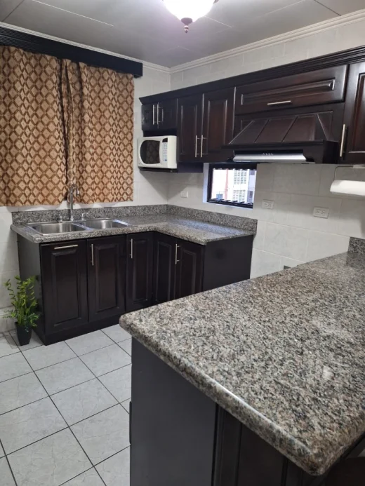 Hermoso apartamento en Condominio de Curridabat, cerca de sitios de interés
