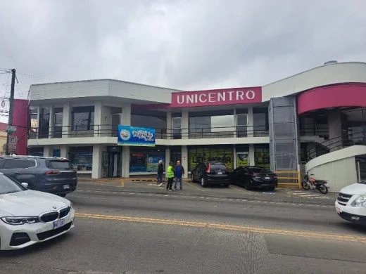 Locales comerciales en alquiler en Centro Comercial Zapote, San José